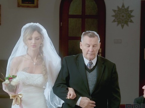 Cumshotti presents: Newly wedded bride olivia sparkle gives head and gets fucked