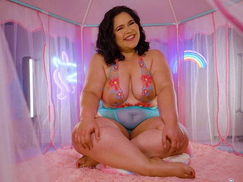 Cumshotti presents: Karla lane gives sloppy oral